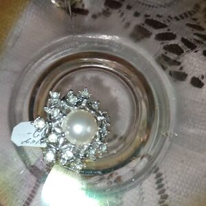 Vintage Sara Coventry Elegant Silver Pearl Brooch